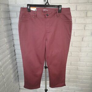 NWT Up Ladies Size 16 Dusty Rose Pull On Style 5 Pocket Crop Pants